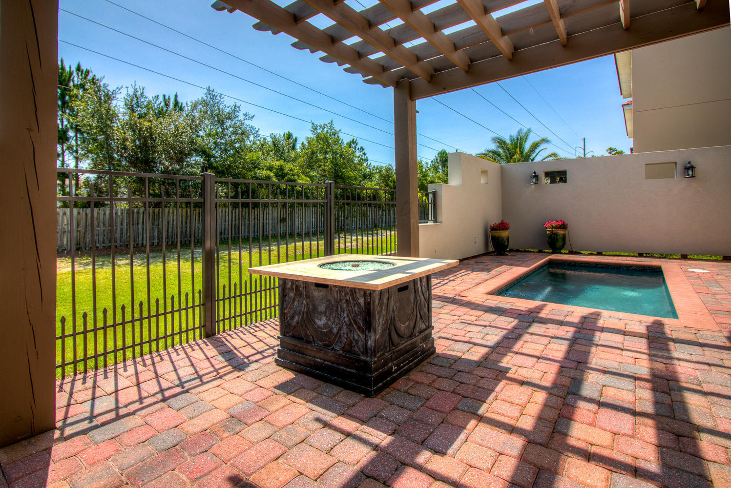 CALUSA BAY S/D - Residential