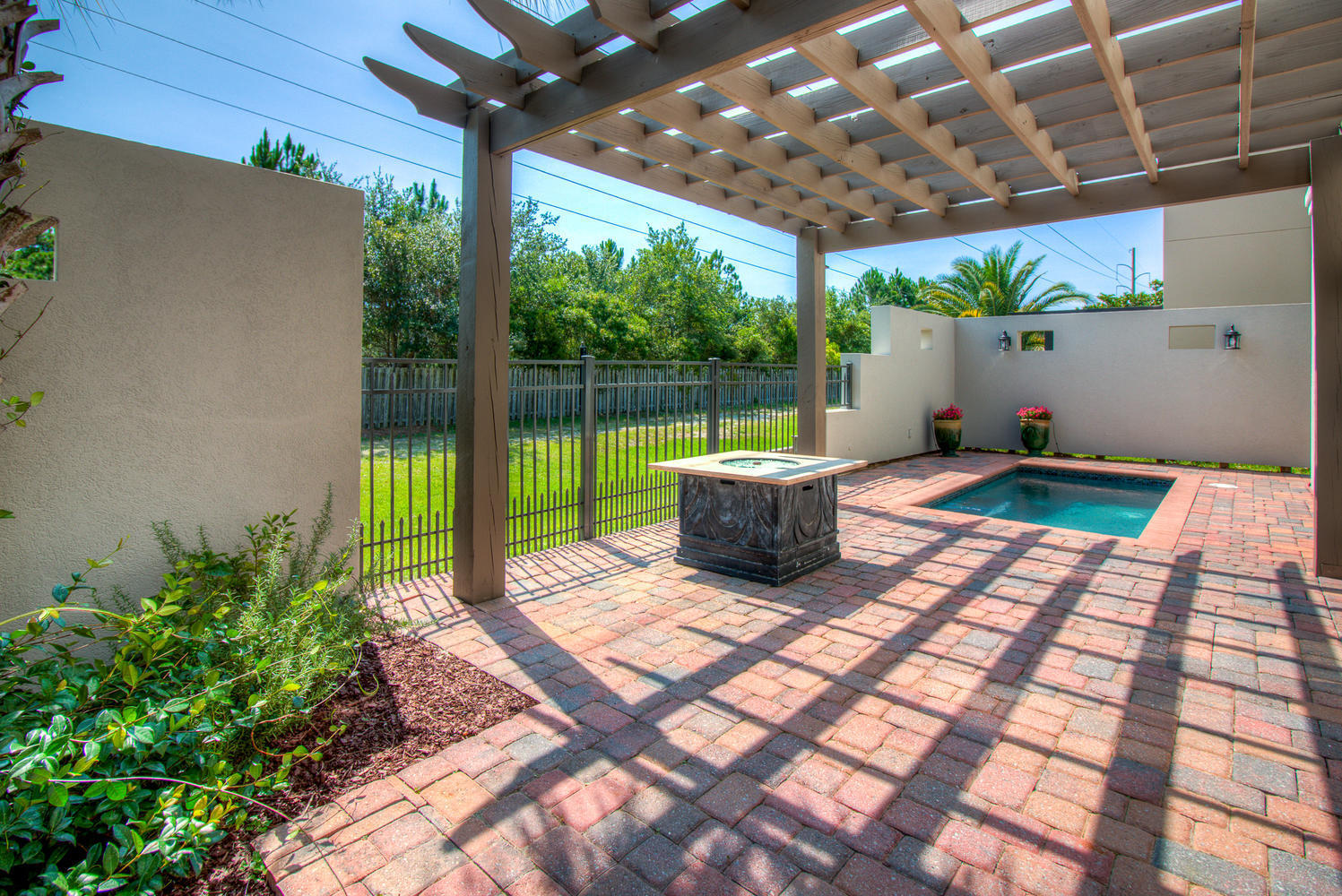 CALUSA BAY S/D - Residential