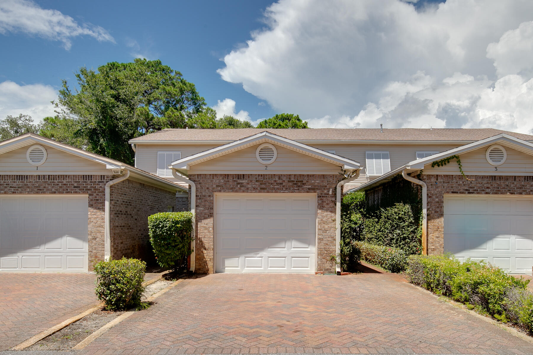 MOORINGS PH 2 - Residential