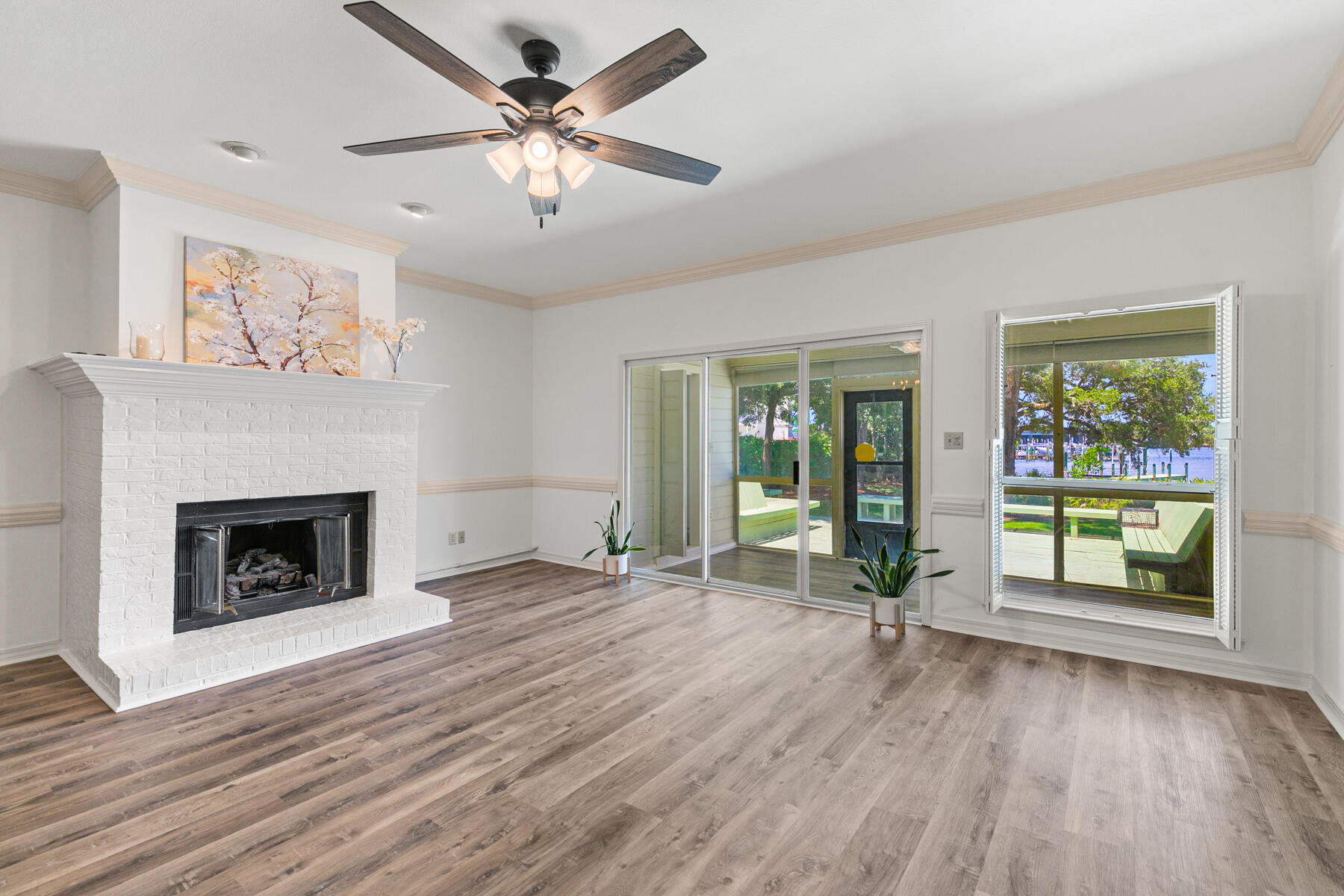 MOORINGS PH 2 - Residential