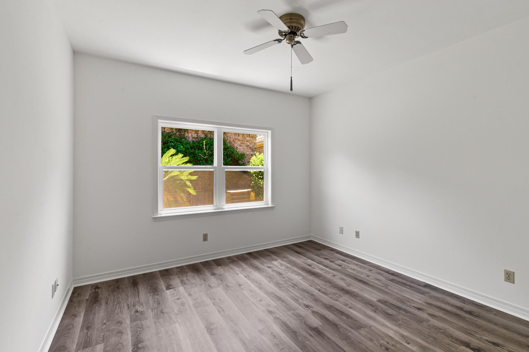 MOORINGS PH 2 - Residential