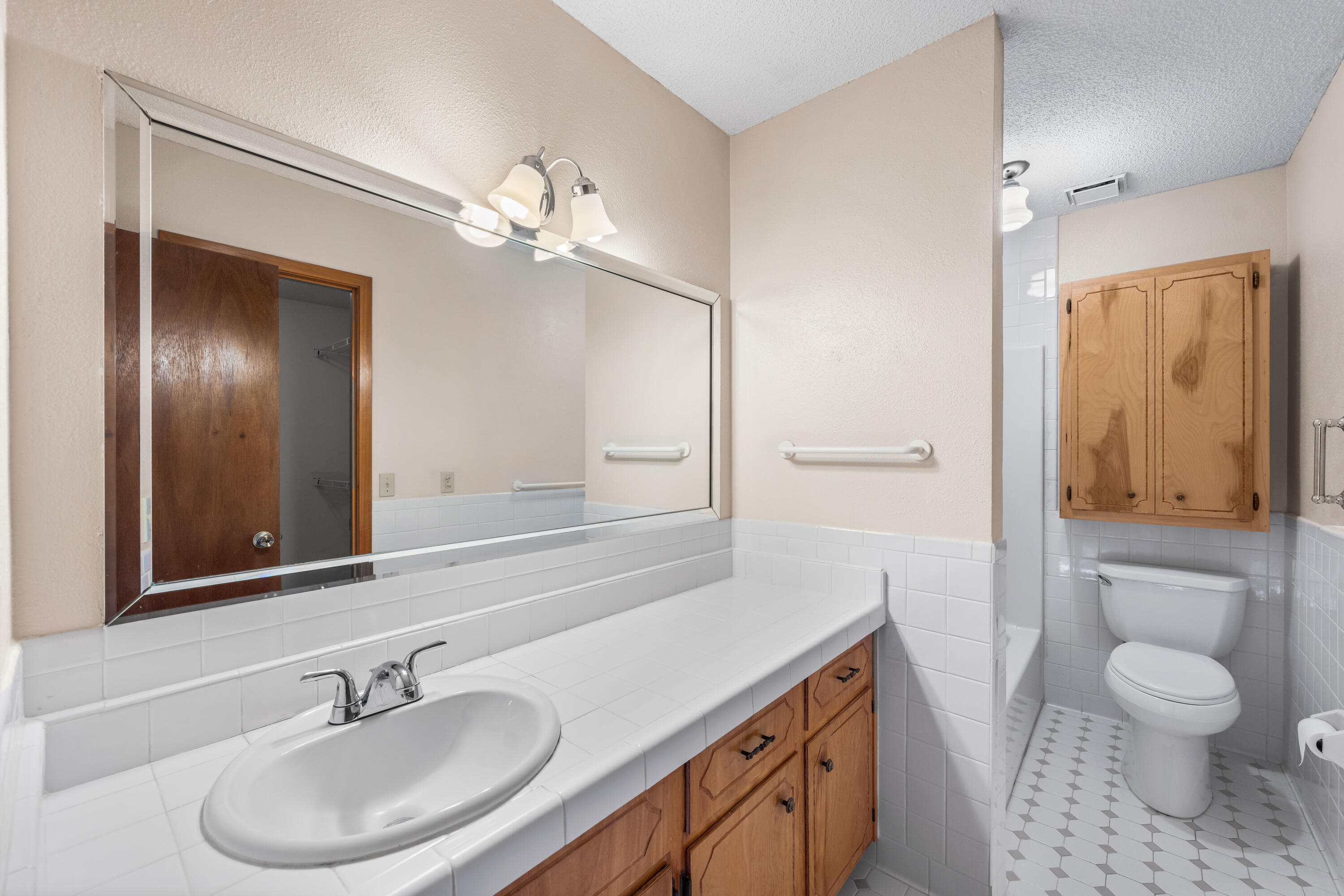 SANDPIPER COVE - Residential