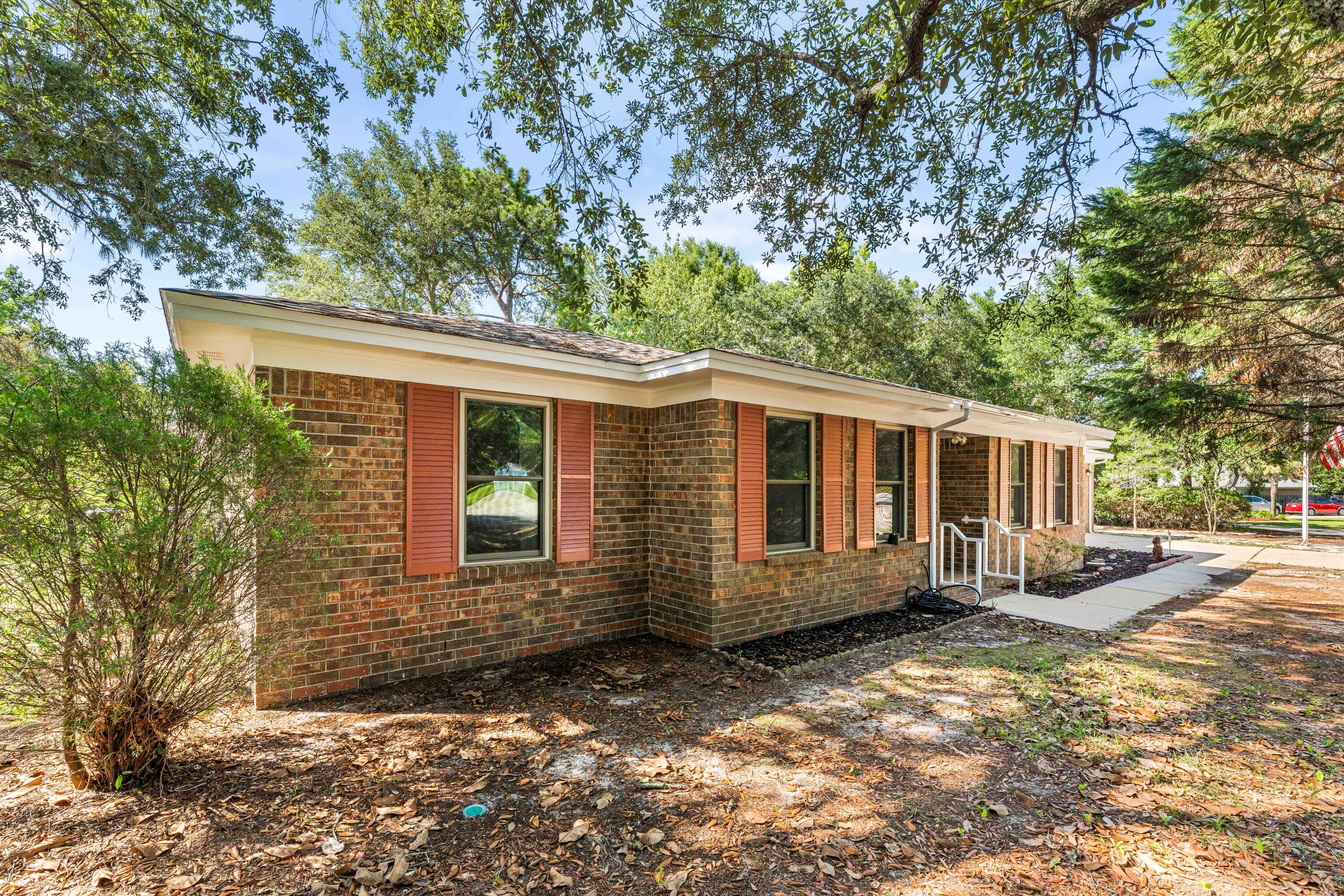 SANDPIPER COVE - Residential