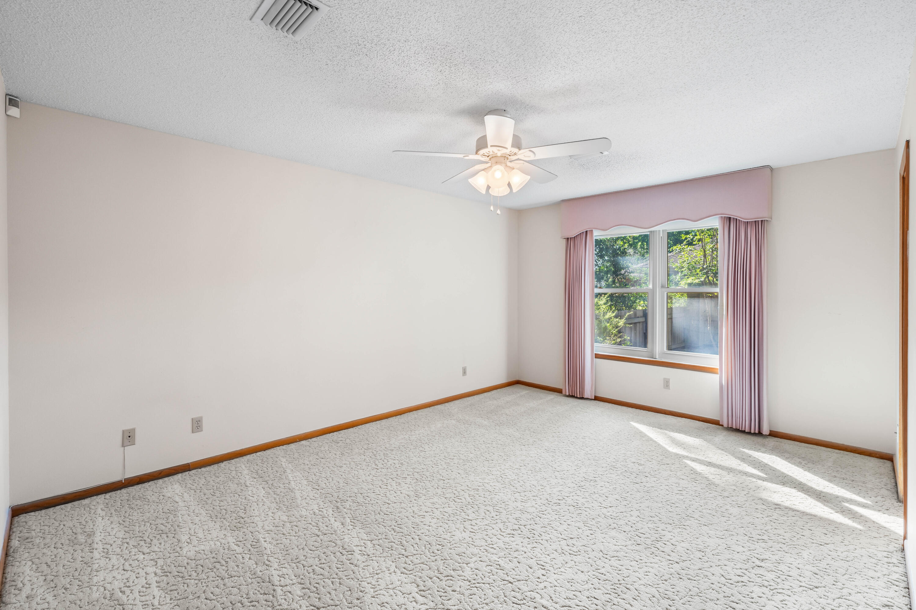 SANDPIPER COVE - Residential