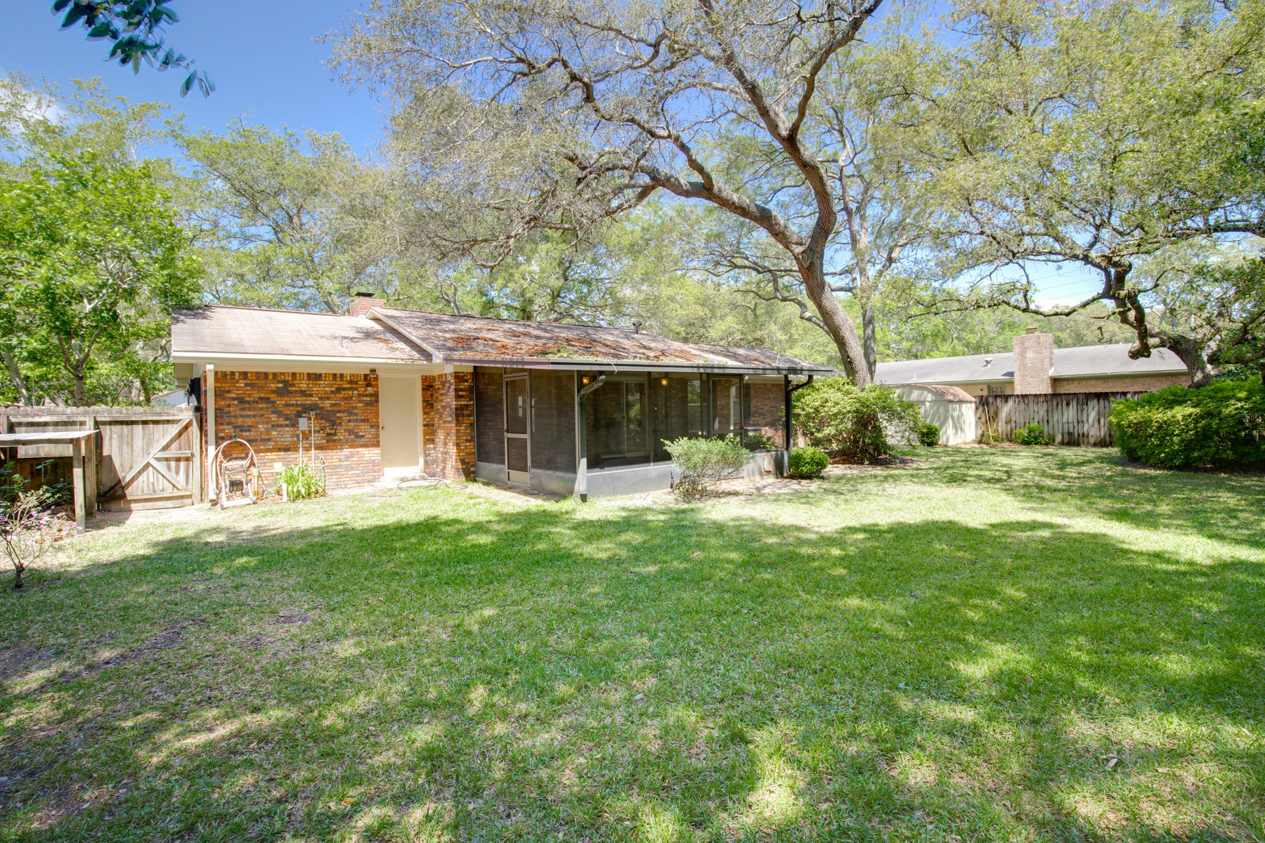 BERKSHIRE WOODS - Residential