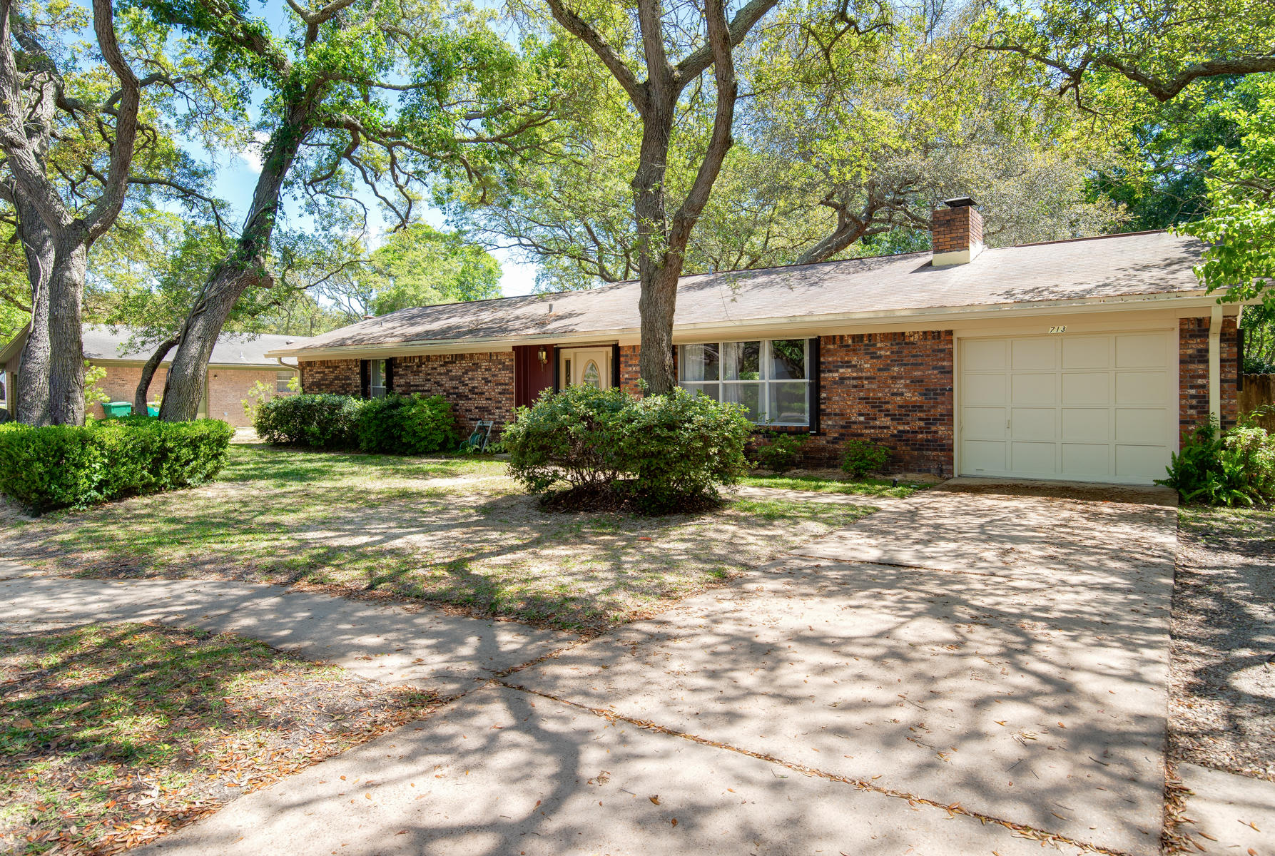 BERKSHIRE WOODS - Residential