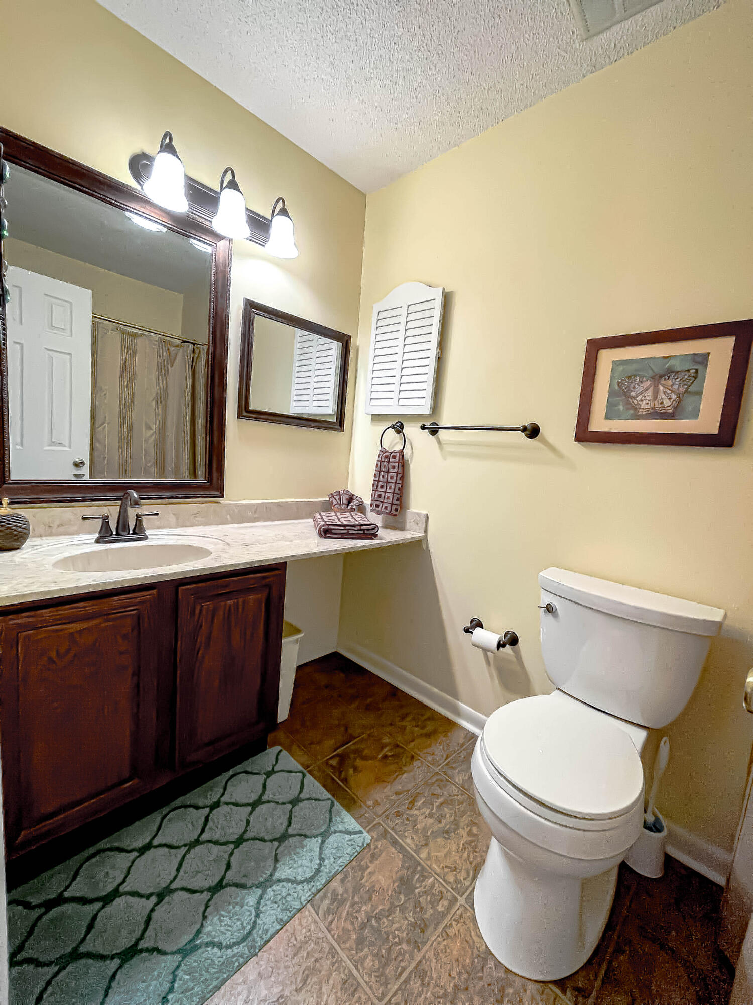 BLUWTR BAY-ROYAL OAK - Residential