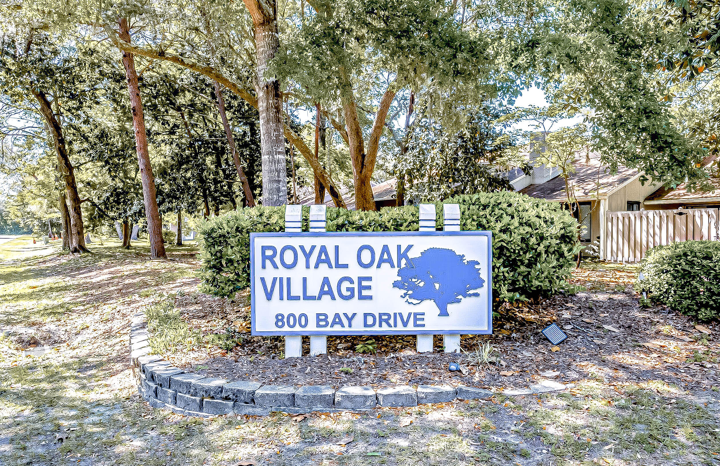 BLUWTR BAY-ROYAL OAK - Residential