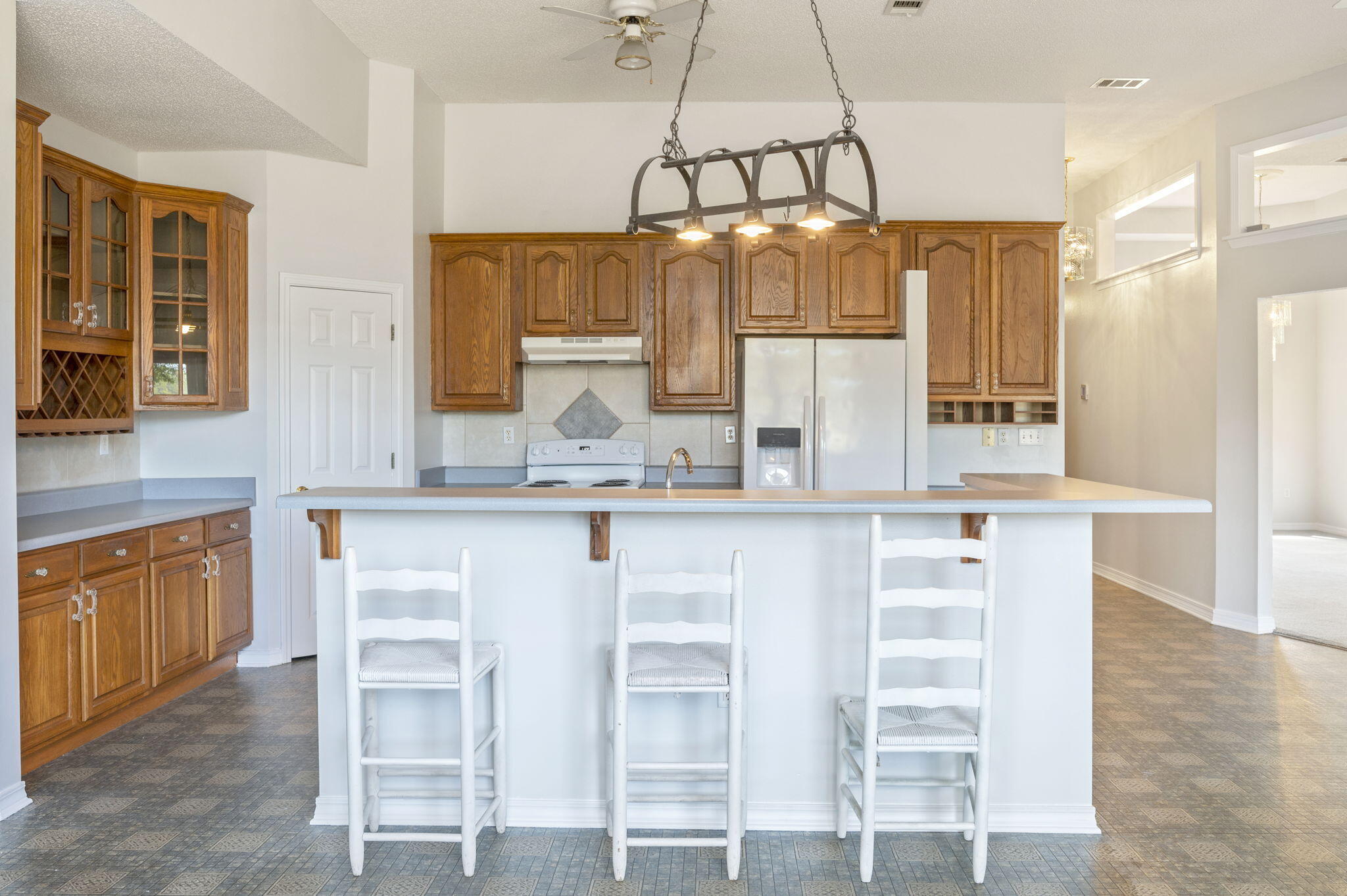 DEL CERRO VISTA - Residential