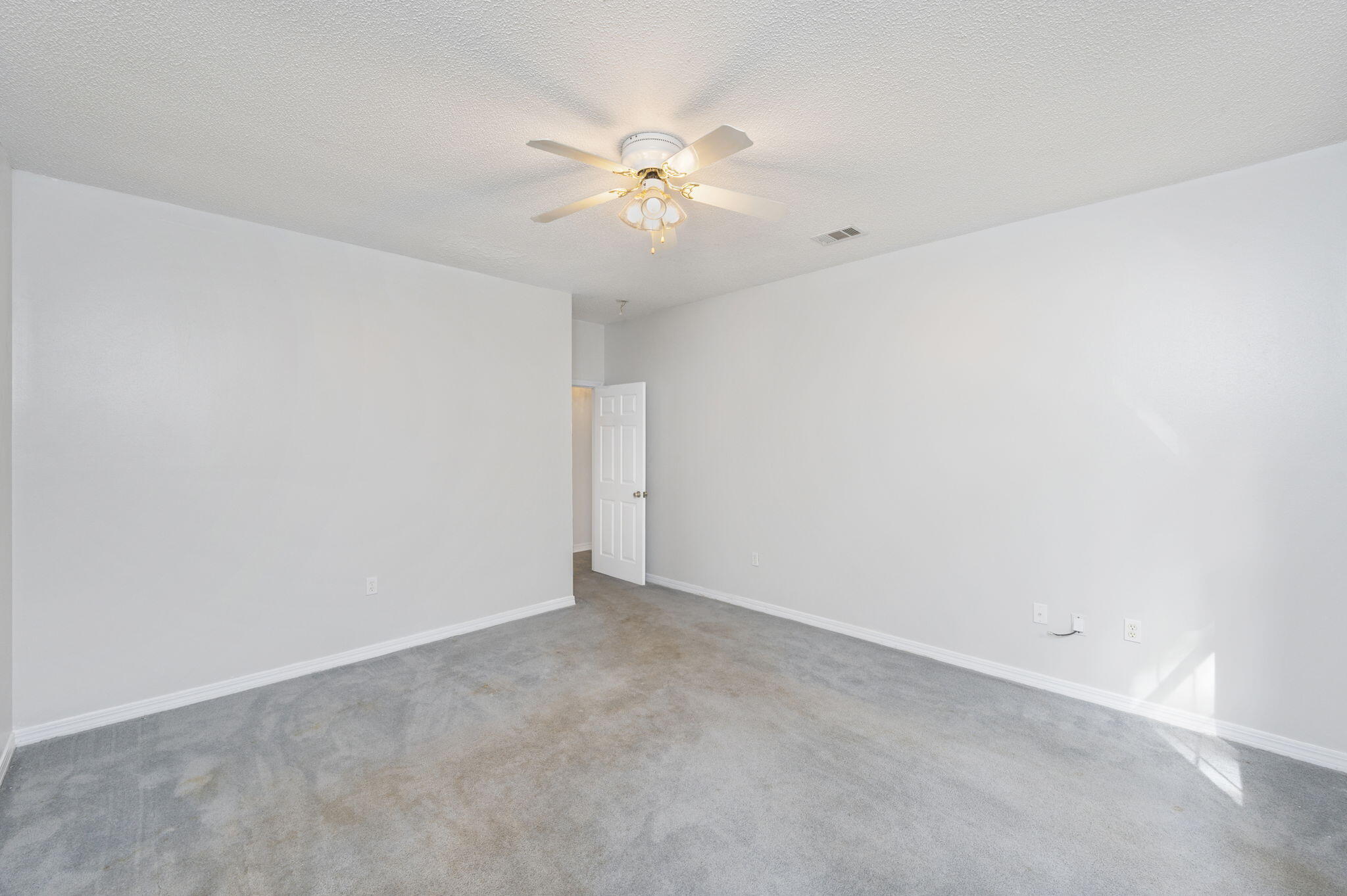 DEL CERRO VISTA - Residential