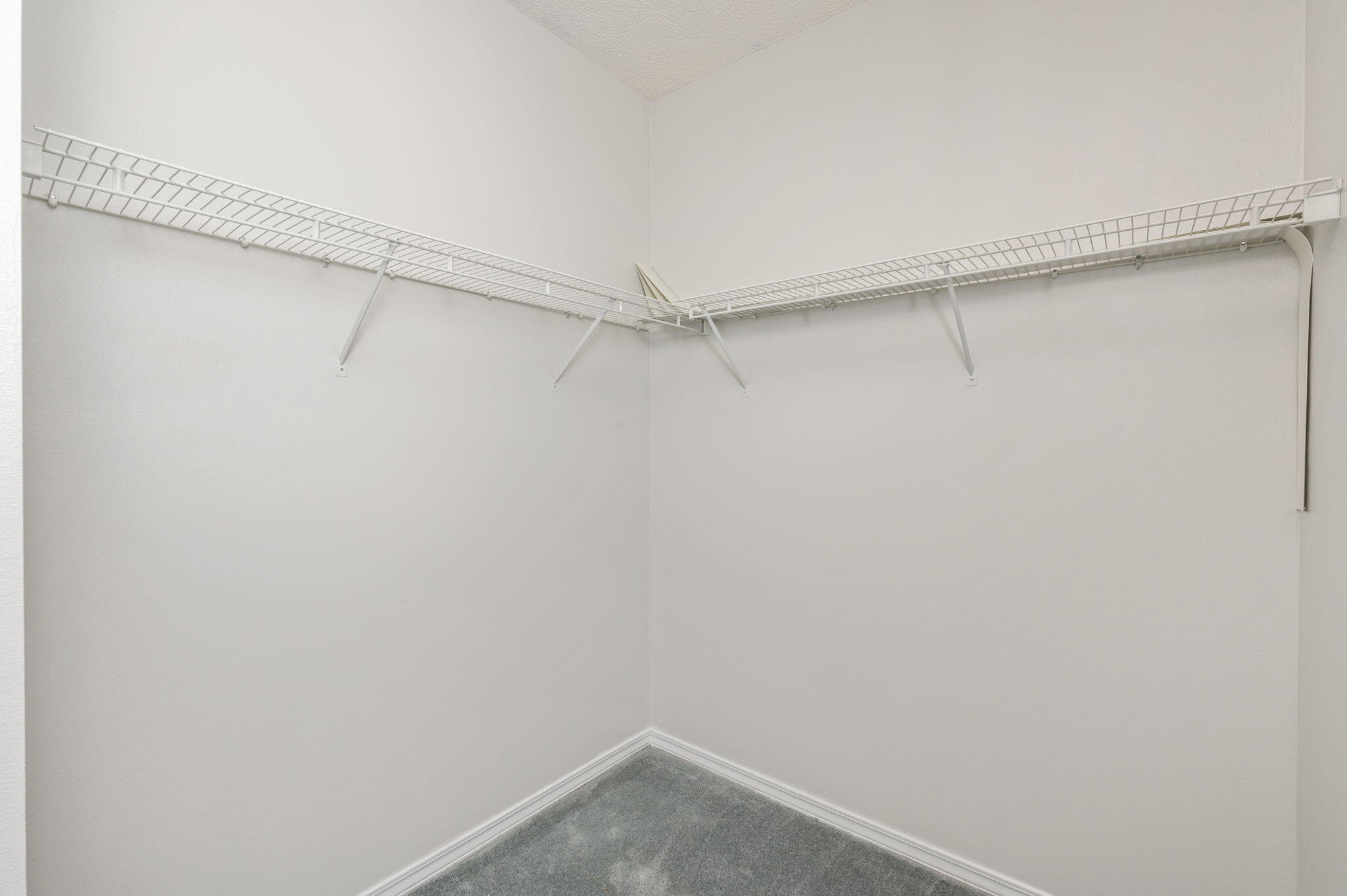 DEL CERRO VISTA - Residential