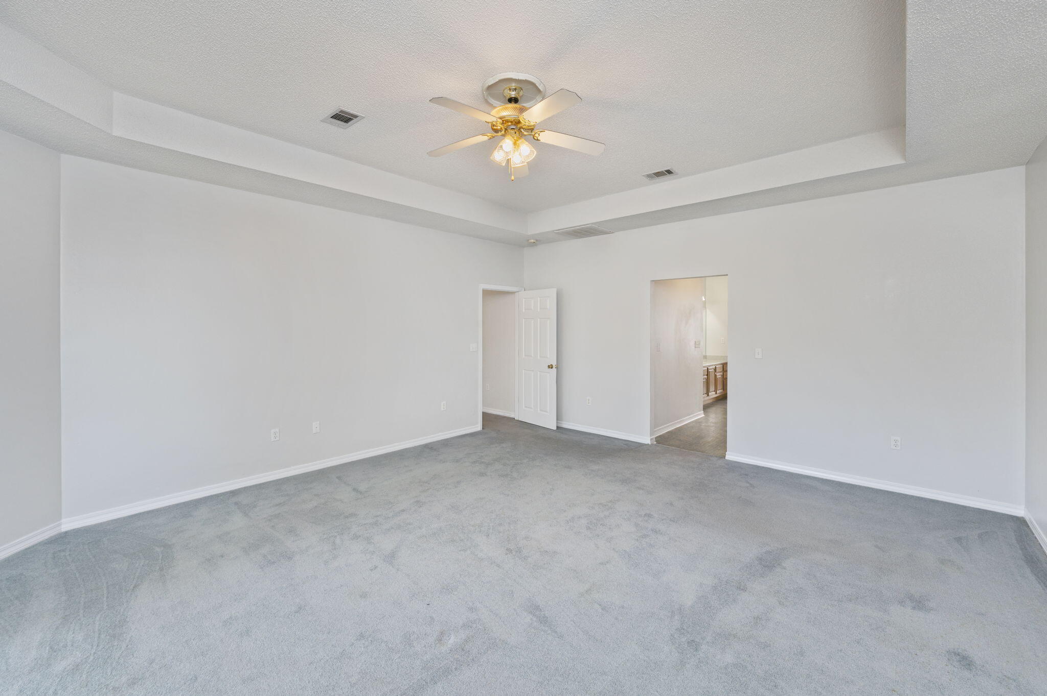 DEL CERRO VISTA - Residential