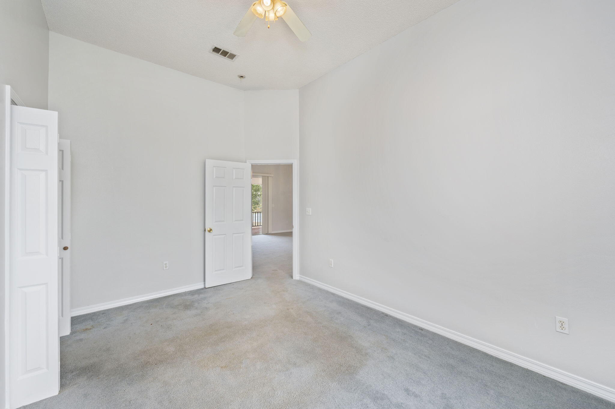 DEL CERRO VISTA - Residential