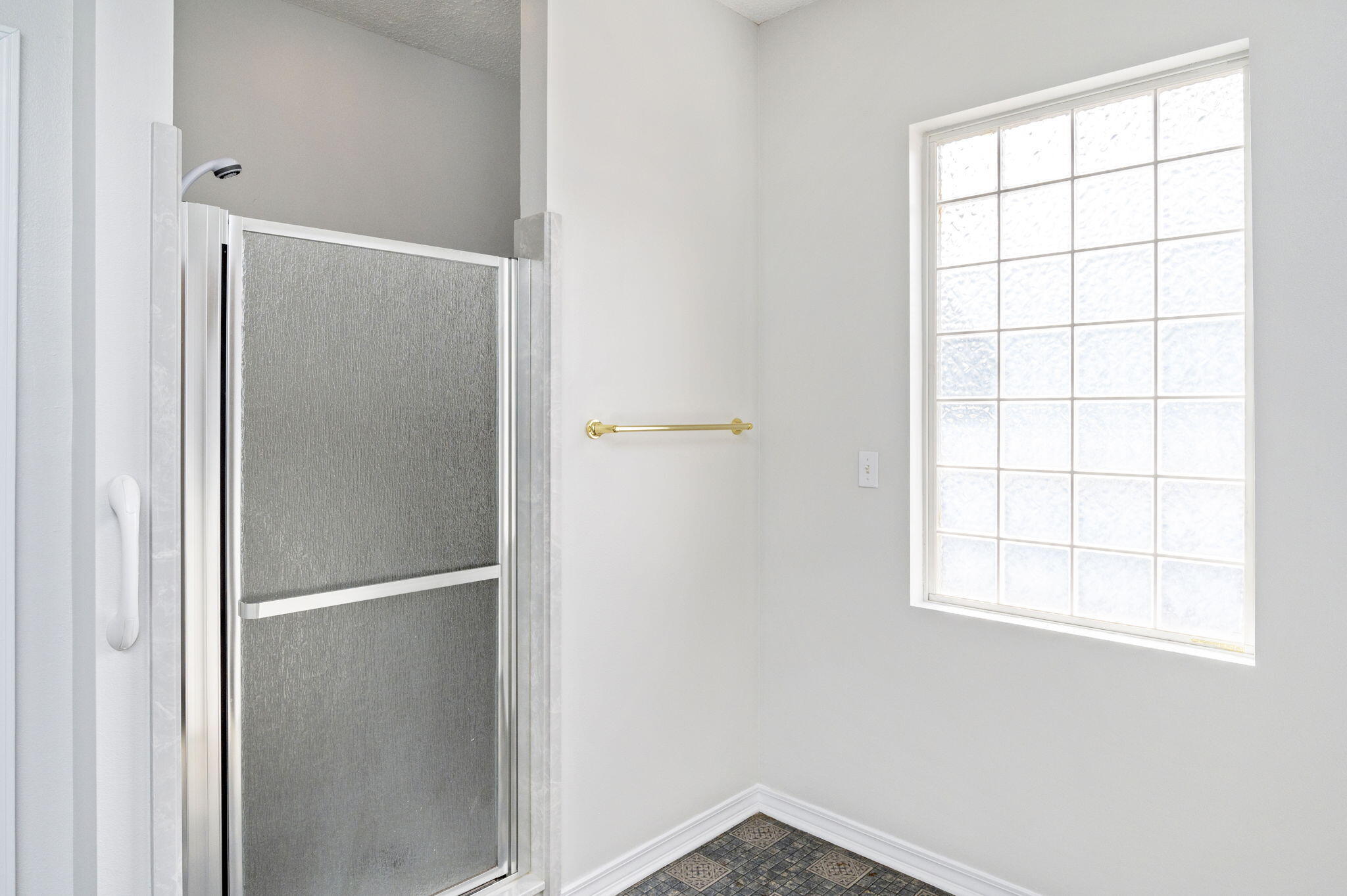 DEL CERRO VISTA - Residential