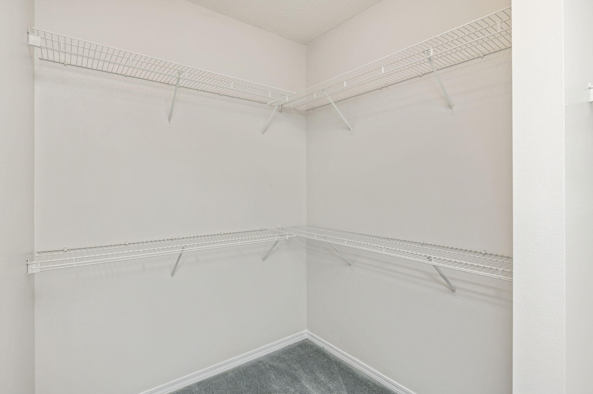 DEL CERRO VISTA - Residential