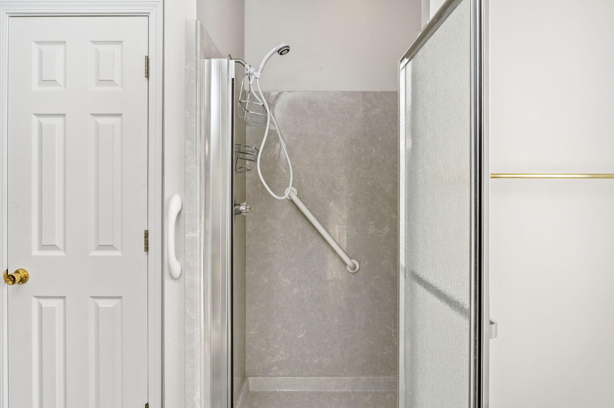 DEL CERRO VISTA - Residential