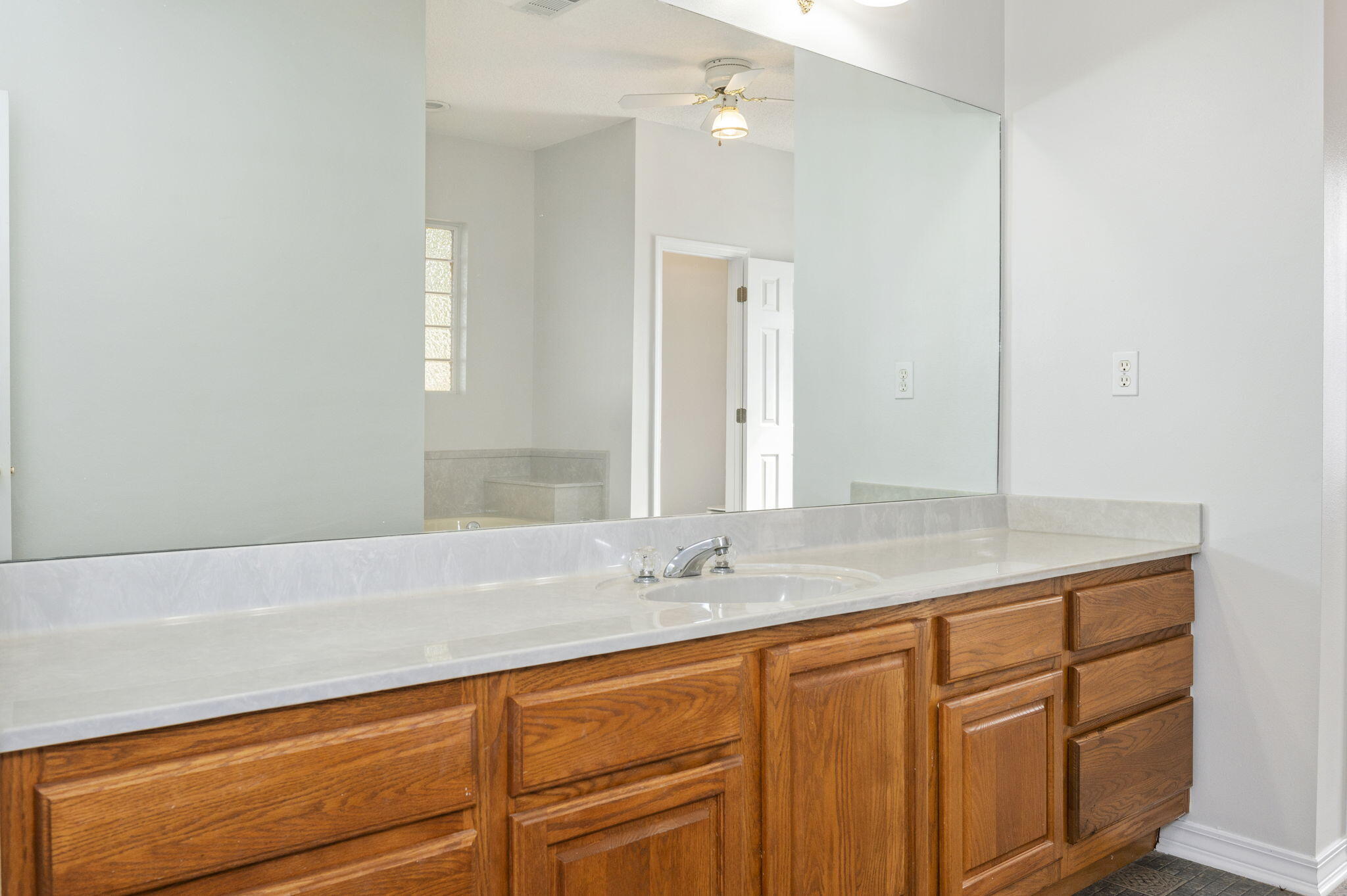 DEL CERRO VISTA - Residential