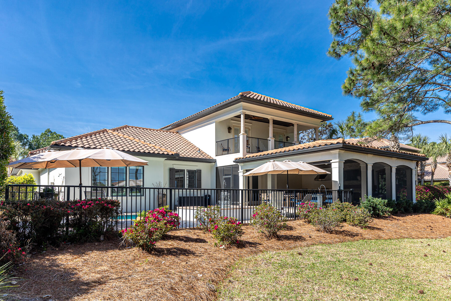 BURNT PINE - Residential