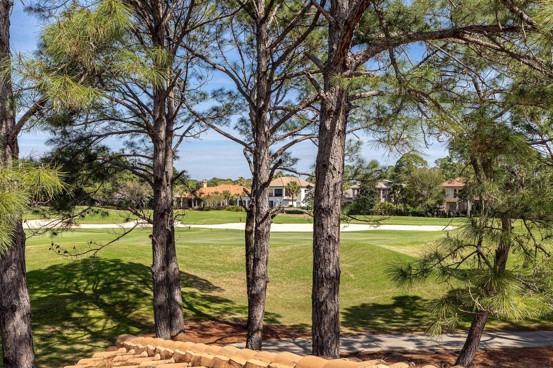 BURNT PINE - Residential