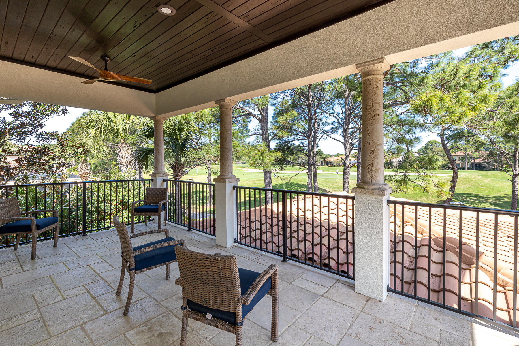 BURNT PINE - Residential