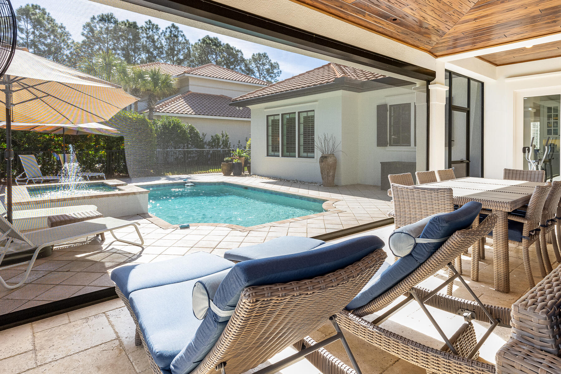 BURNT PINE - Residential