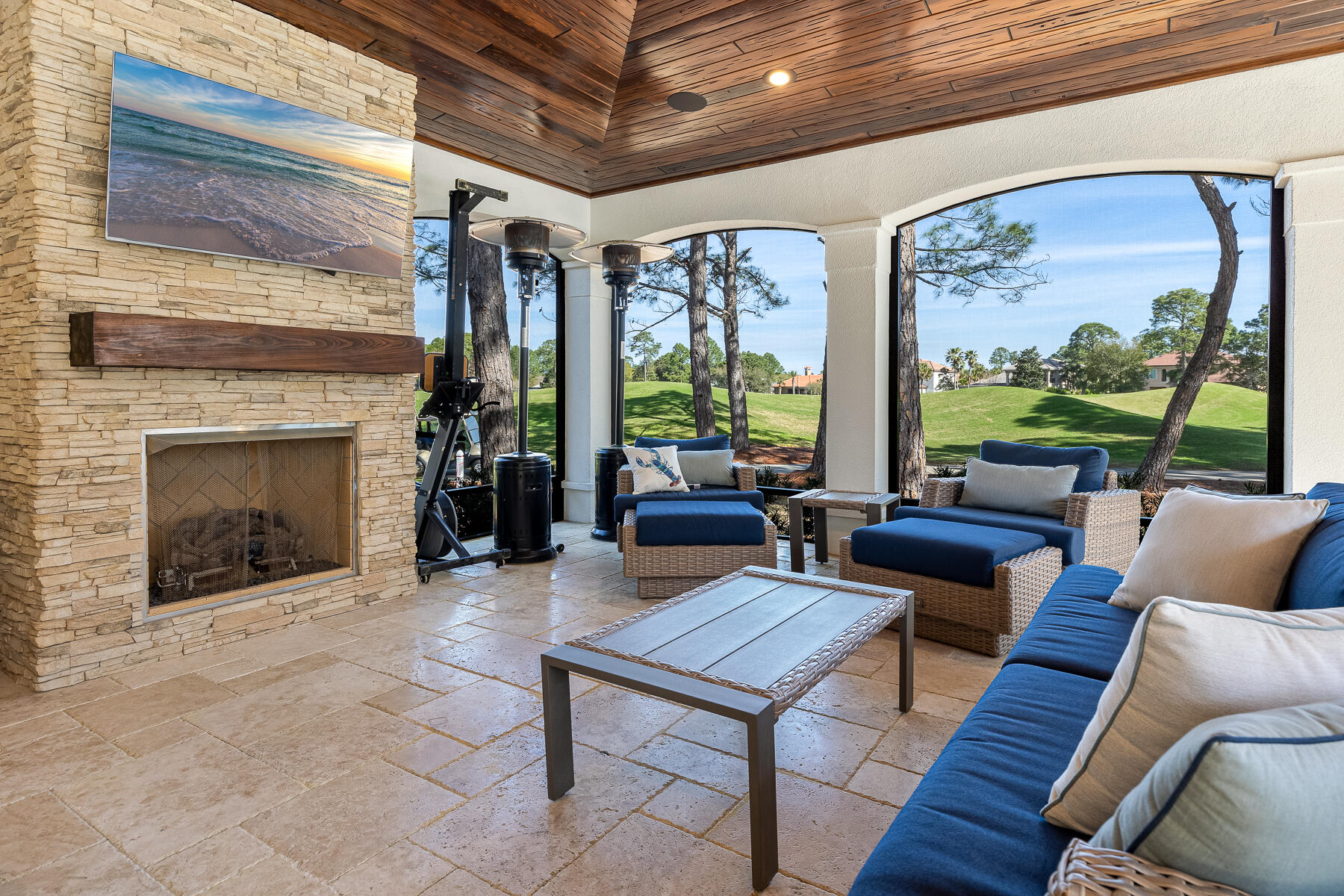 BURNT PINE - Residential