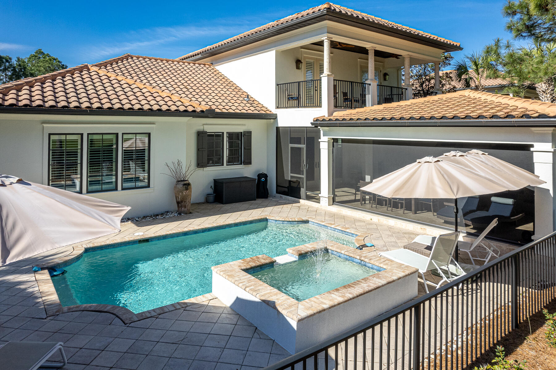 BURNT PINE - Residential