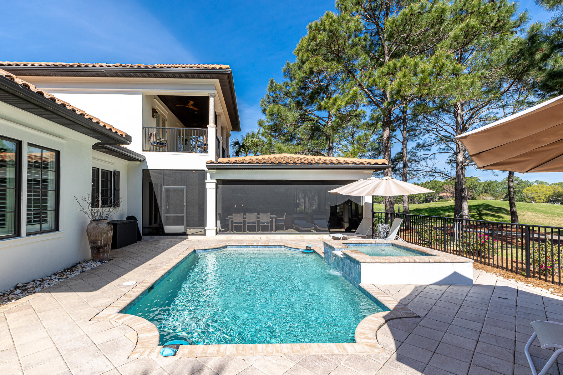 BURNT PINE - Residential