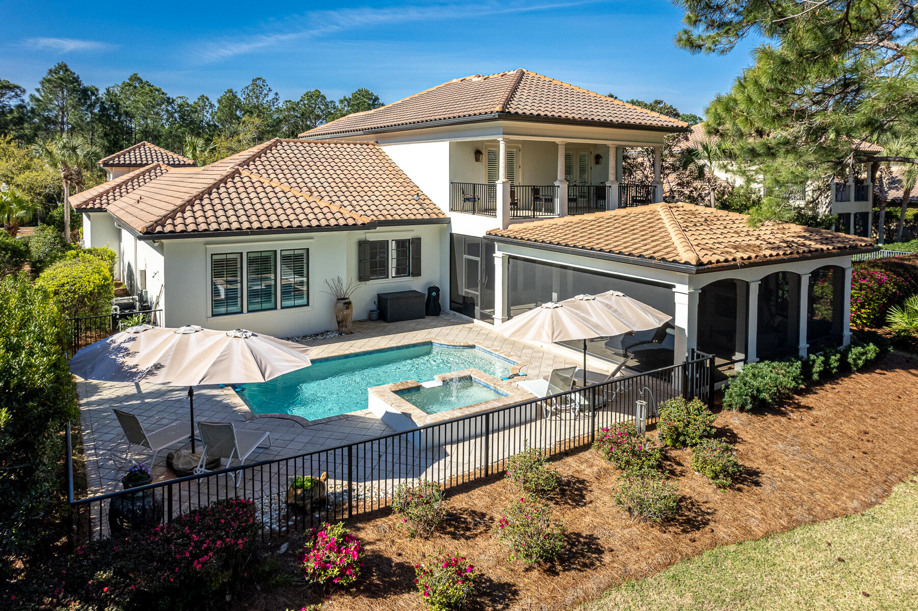 BURNT PINE - Residential