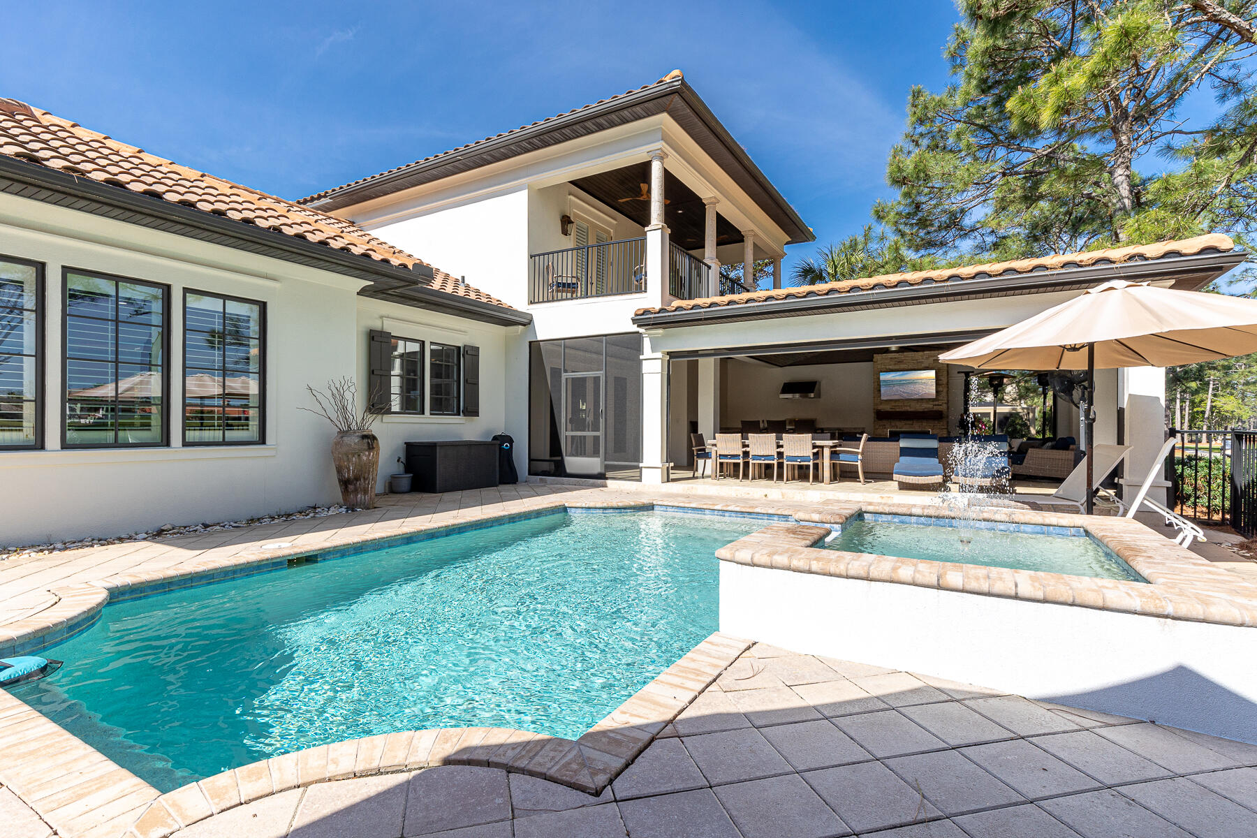 BURNT PINE - Residential