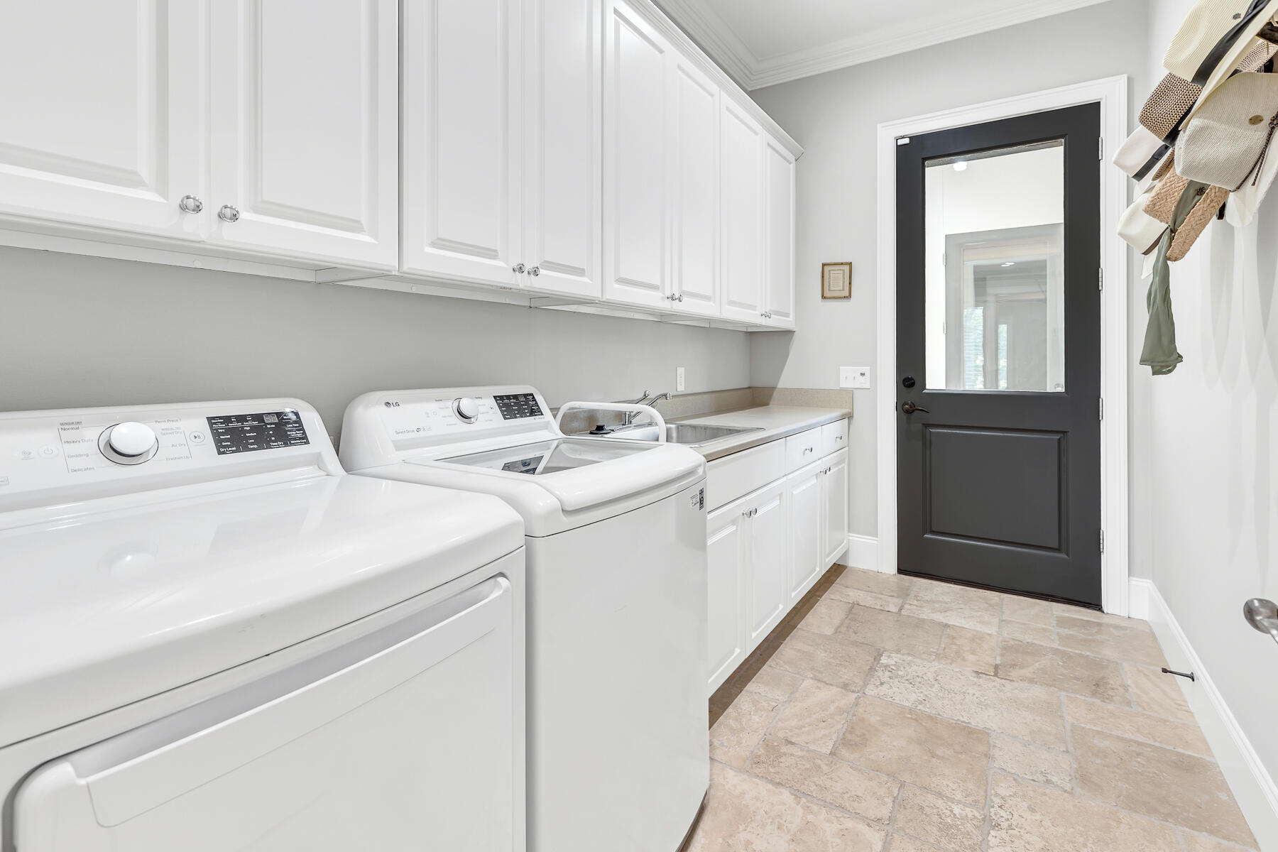 BURNT PINE - Residential