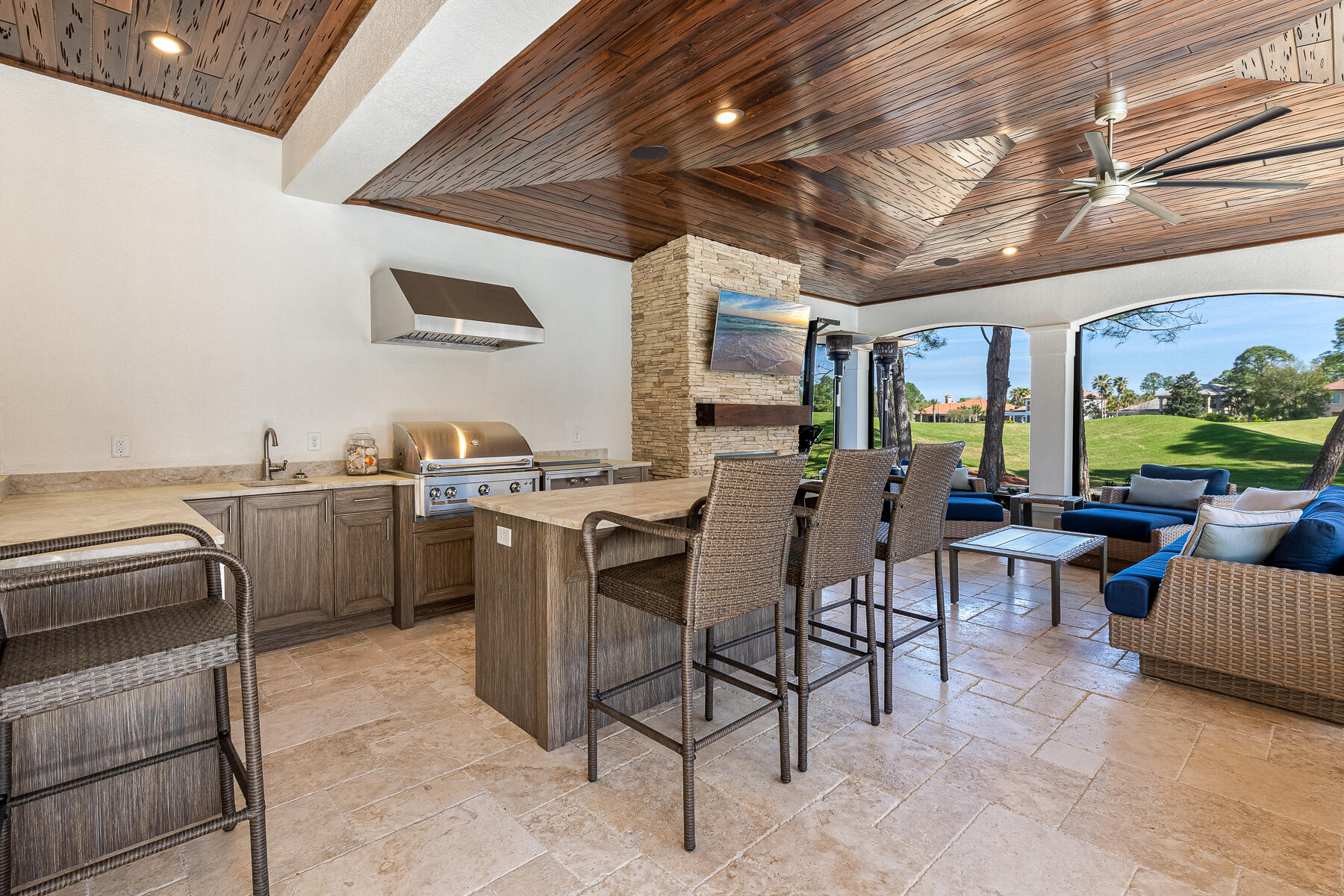 BURNT PINE - Residential