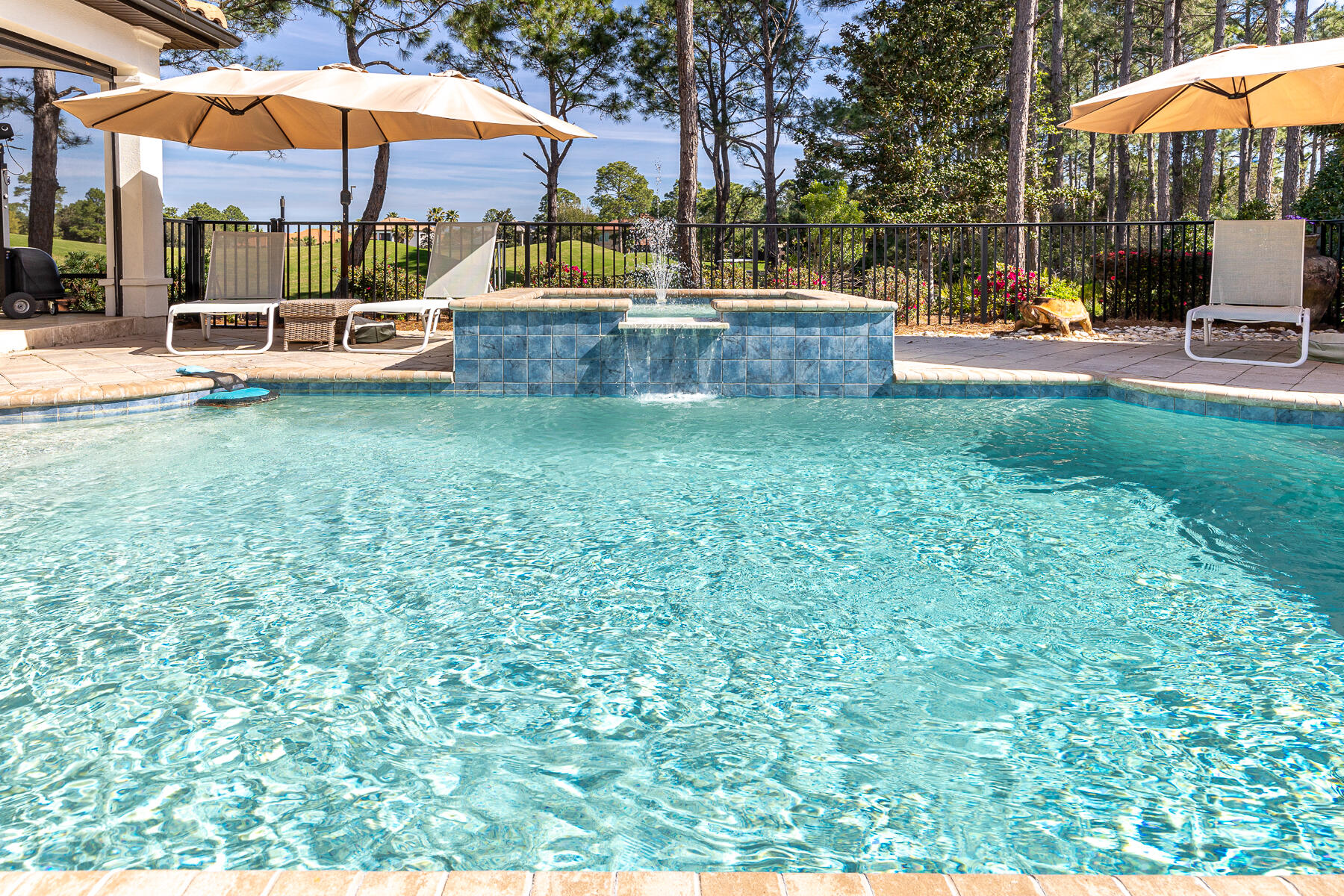 BURNT PINE - Residential