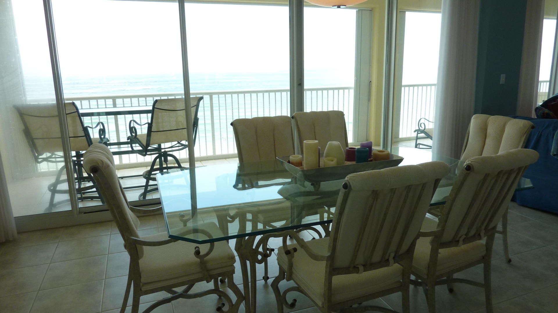 OCEANIA CONDO - Residential