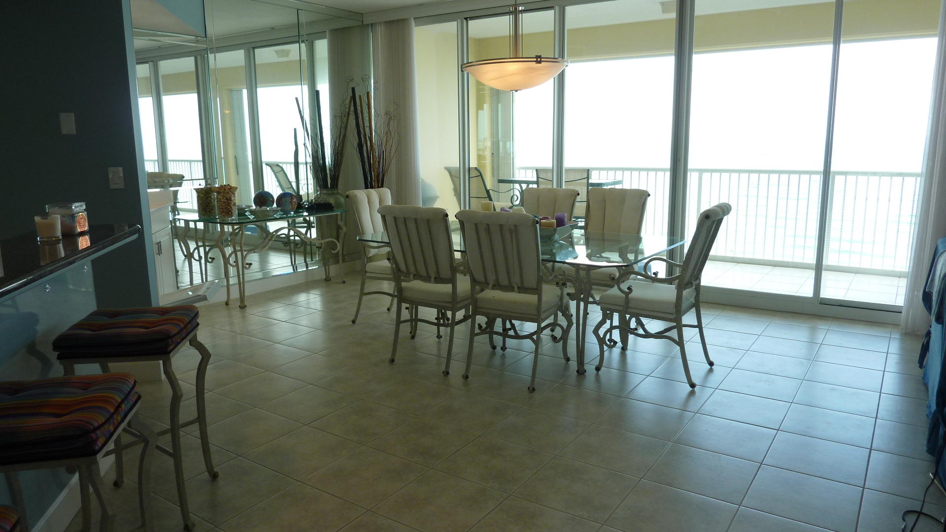 OCEANIA CONDO - Residential