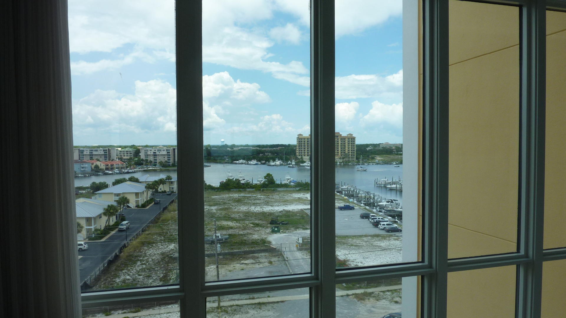 OCEANIA CONDO - Residential