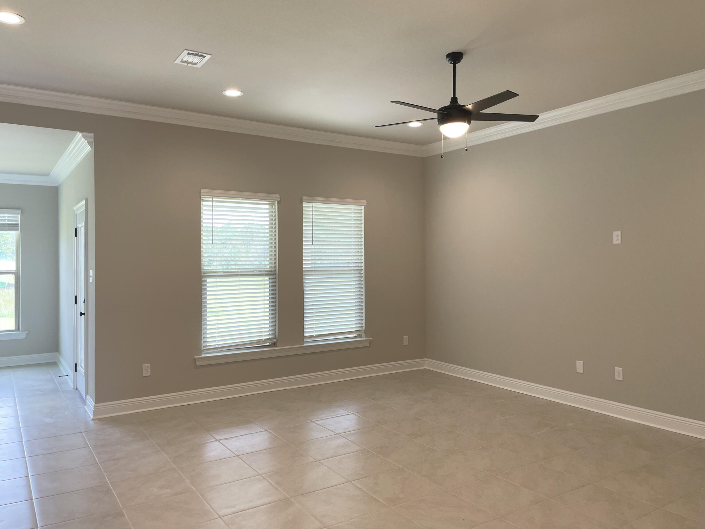 THE BLUFFS AT LAFAYETTE - Residential