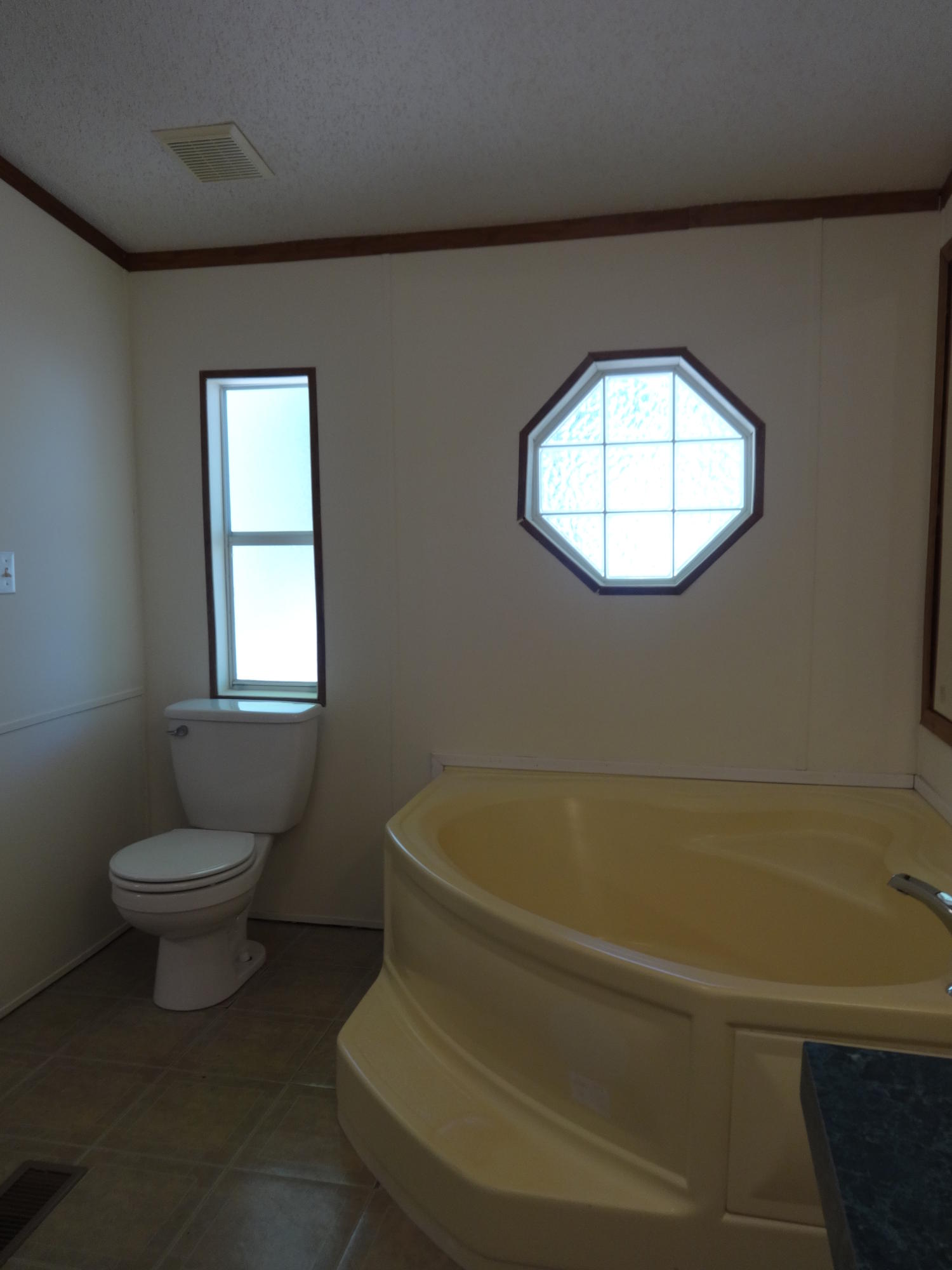 CRESTVIEW - Residential Lease