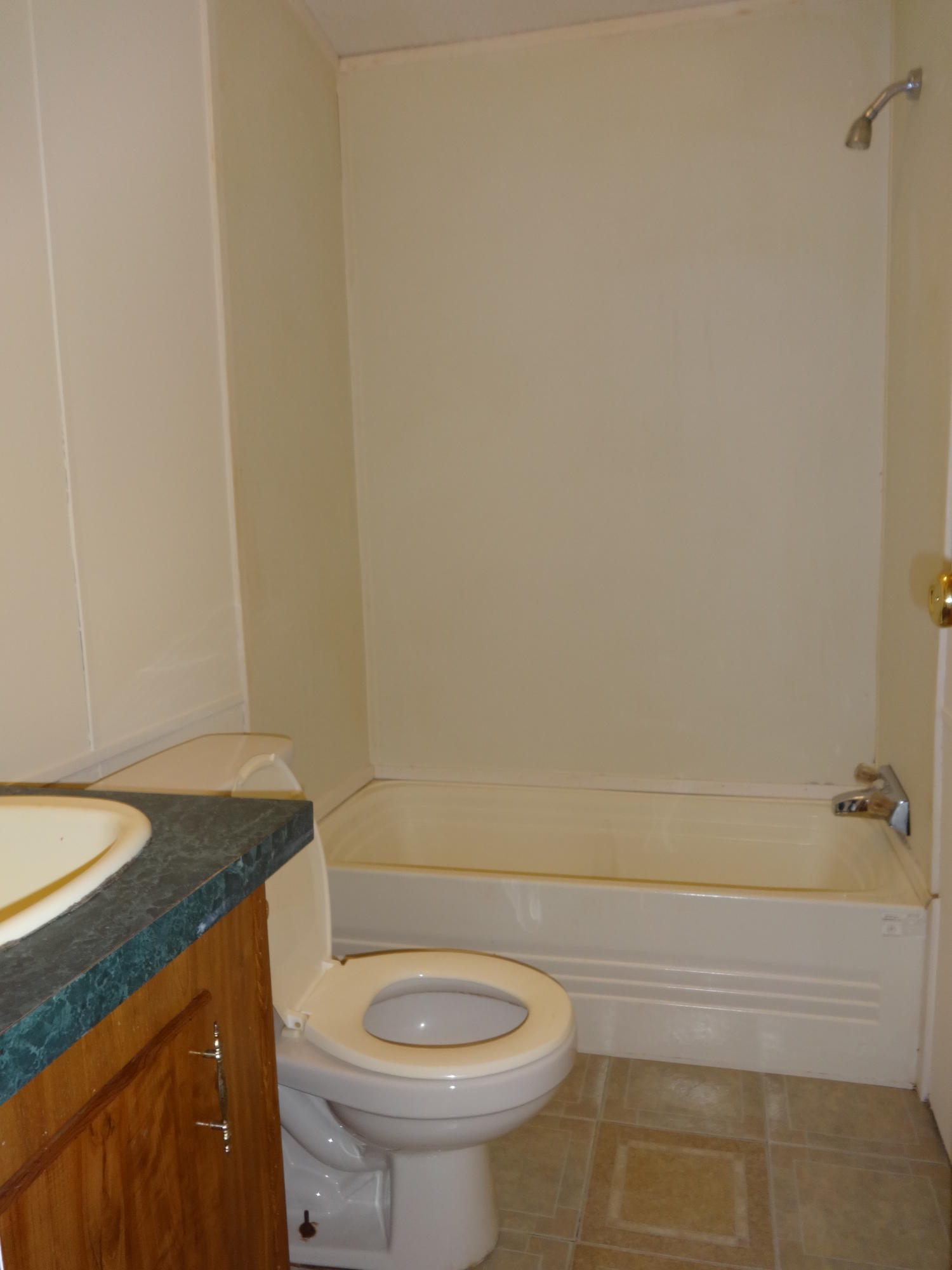 CRESTVIEW - Residential Lease