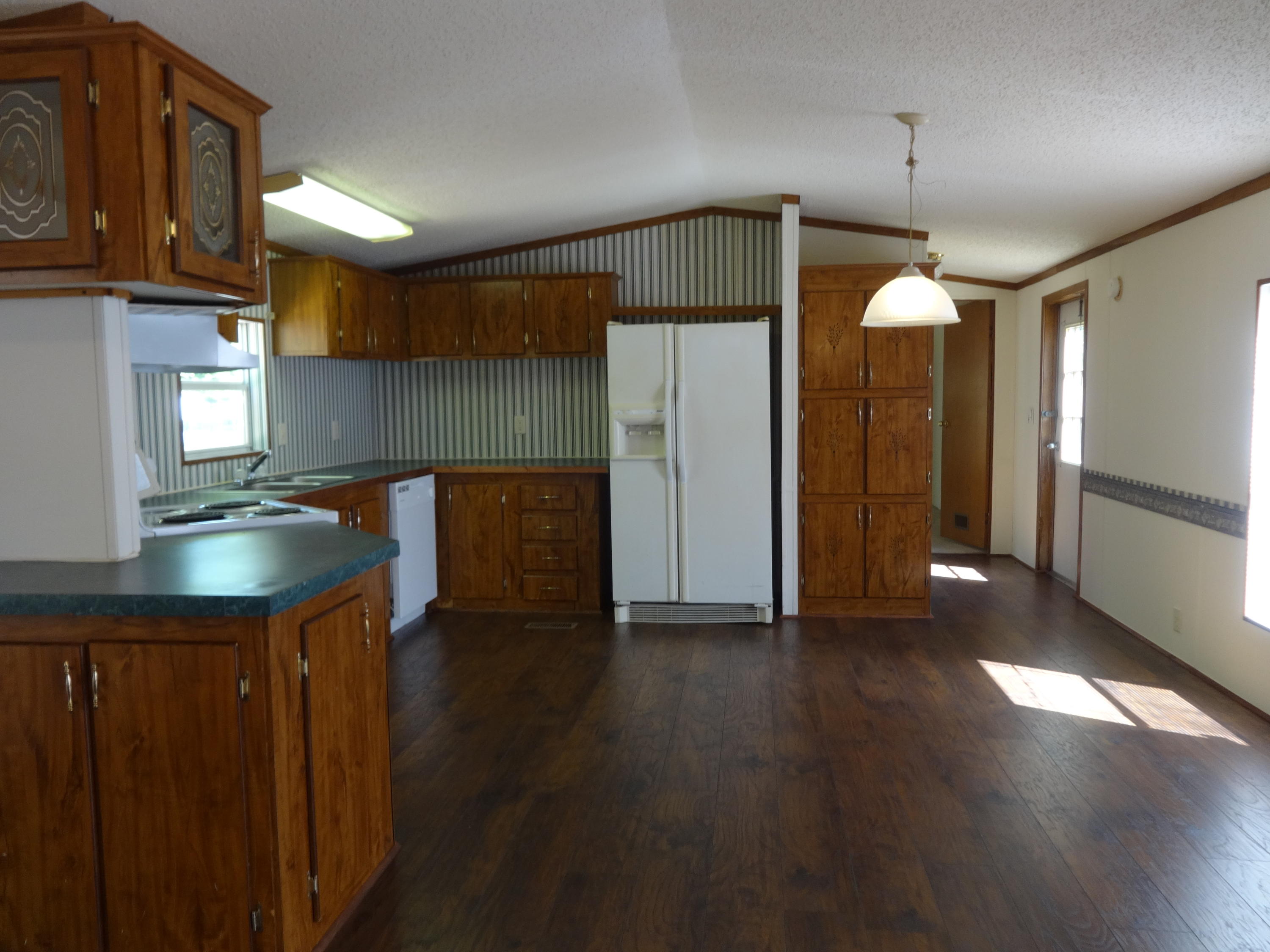 CRESTVIEW - Residential Lease