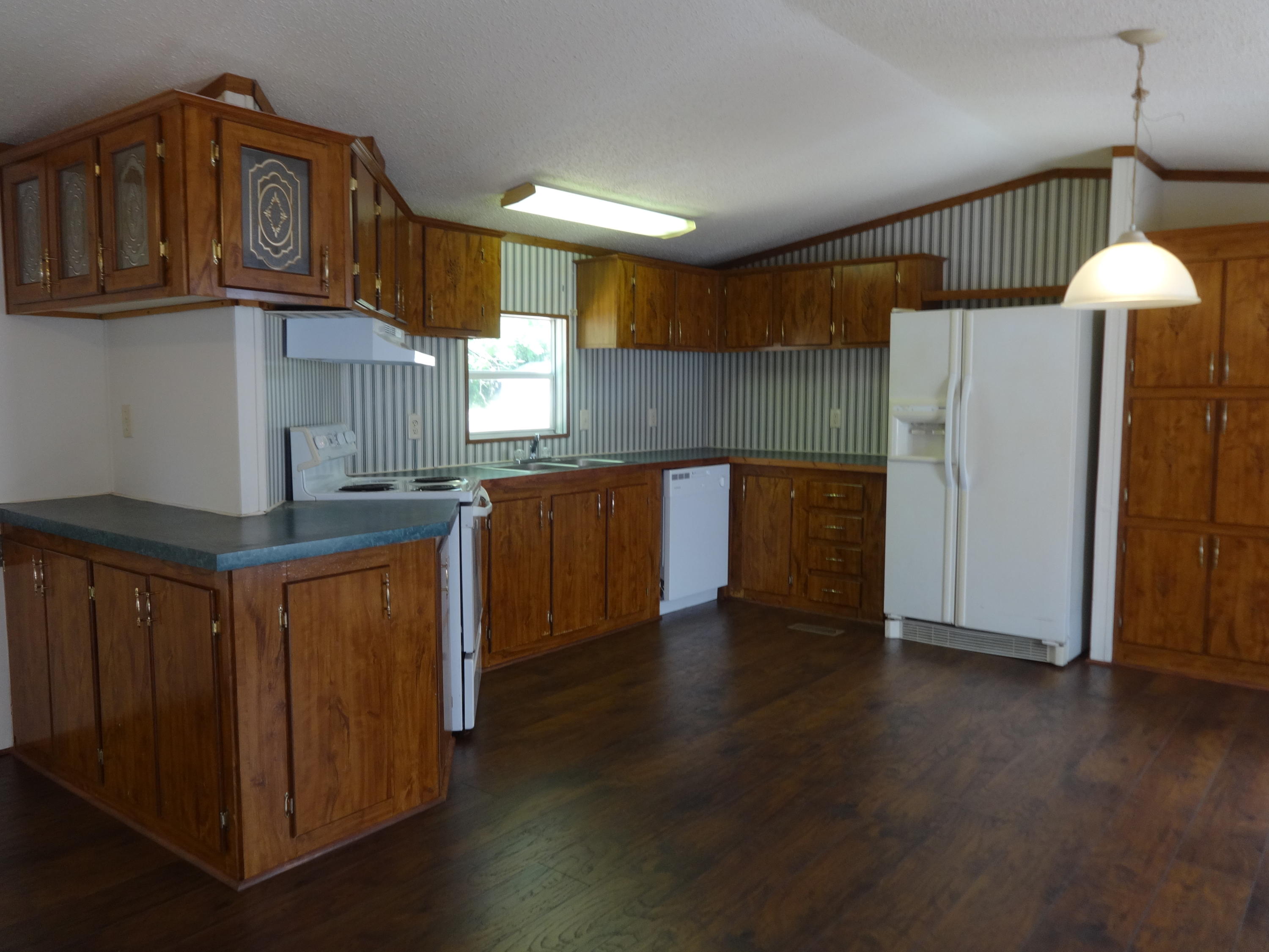 CRESTVIEW - Residential Lease