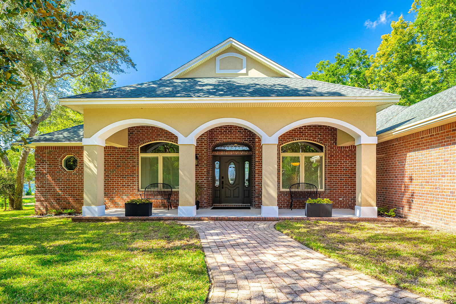 WOODLAND SHORES - Residential