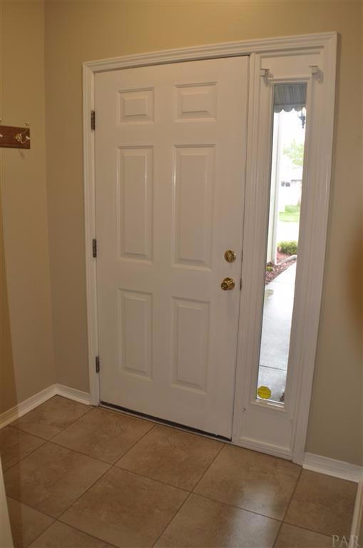 HIDDEN BAY VILLAGE - Residential