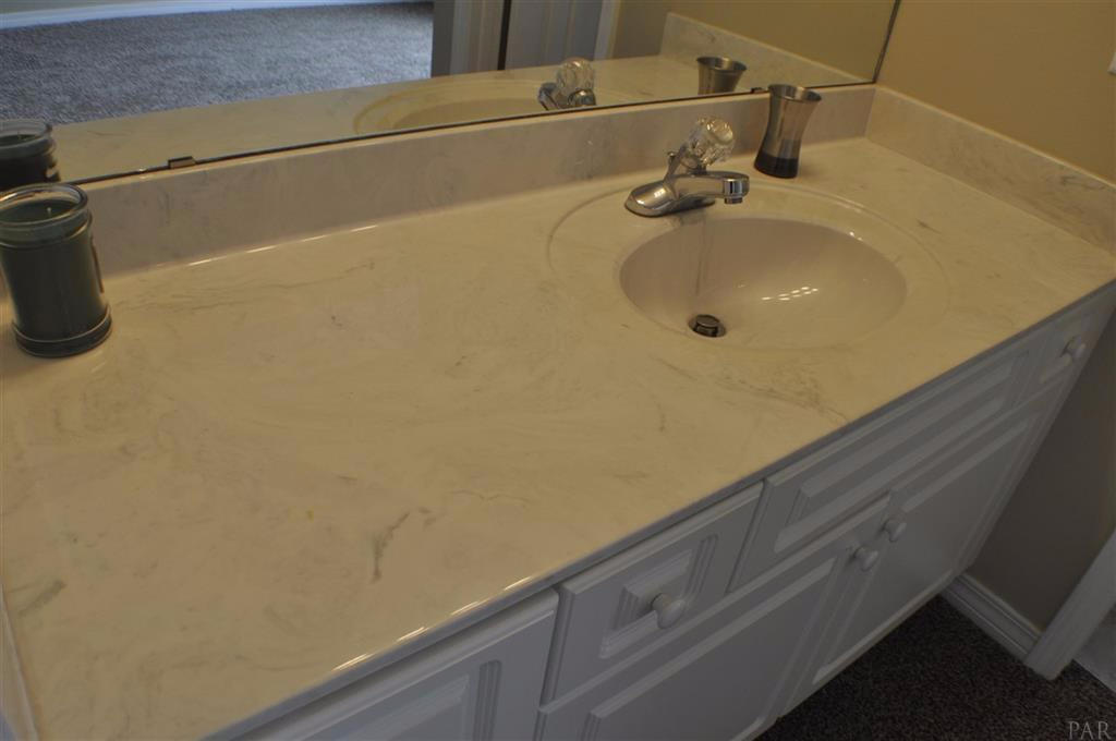 HIDDEN BAY VILLAGE - Residential