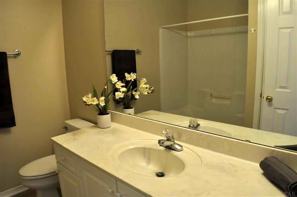 HIDDEN BAY VILLAGE - Residential