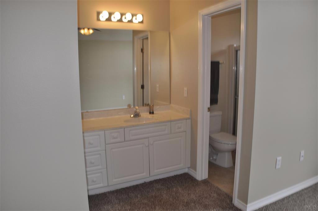 HIDDEN BAY VILLAGE - Residential