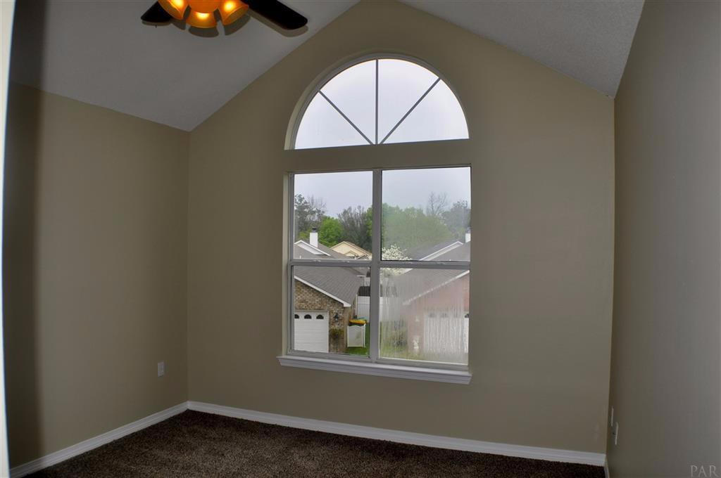 HIDDEN BAY VILLAGE - Residential