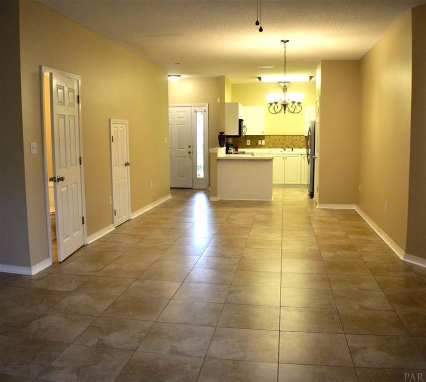 HIDDEN BAY VILLAGE - Residential