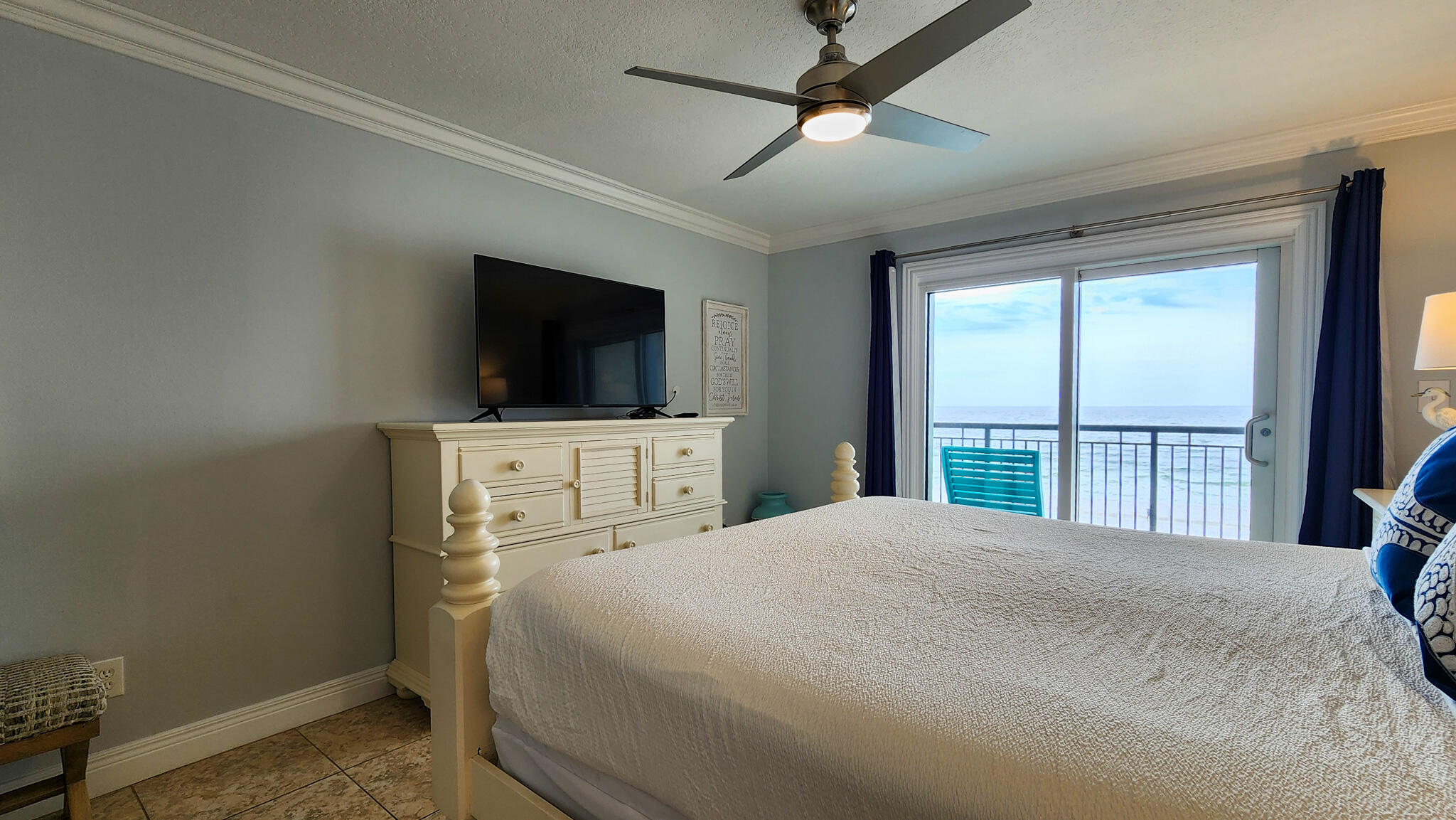 ISLAND ECHO CONDO - Residential