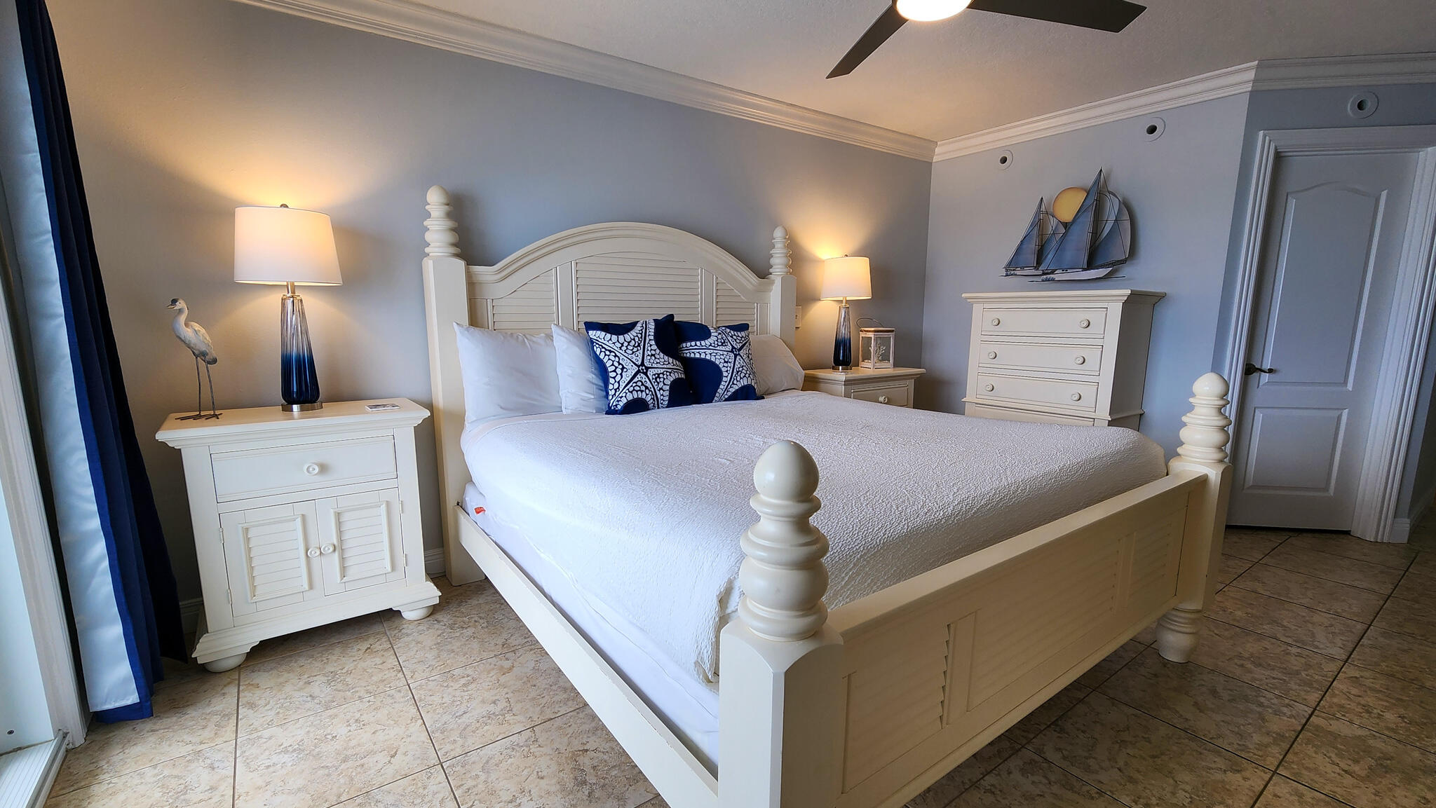 ISLAND ECHO CONDO - Residential